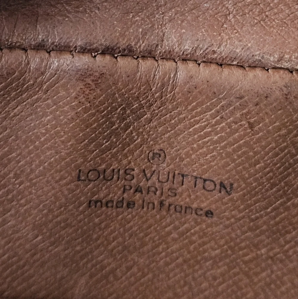 Louis Vuitton 1989 Compiege 23 Clutch Handbag in Monogram Canvas and Leather